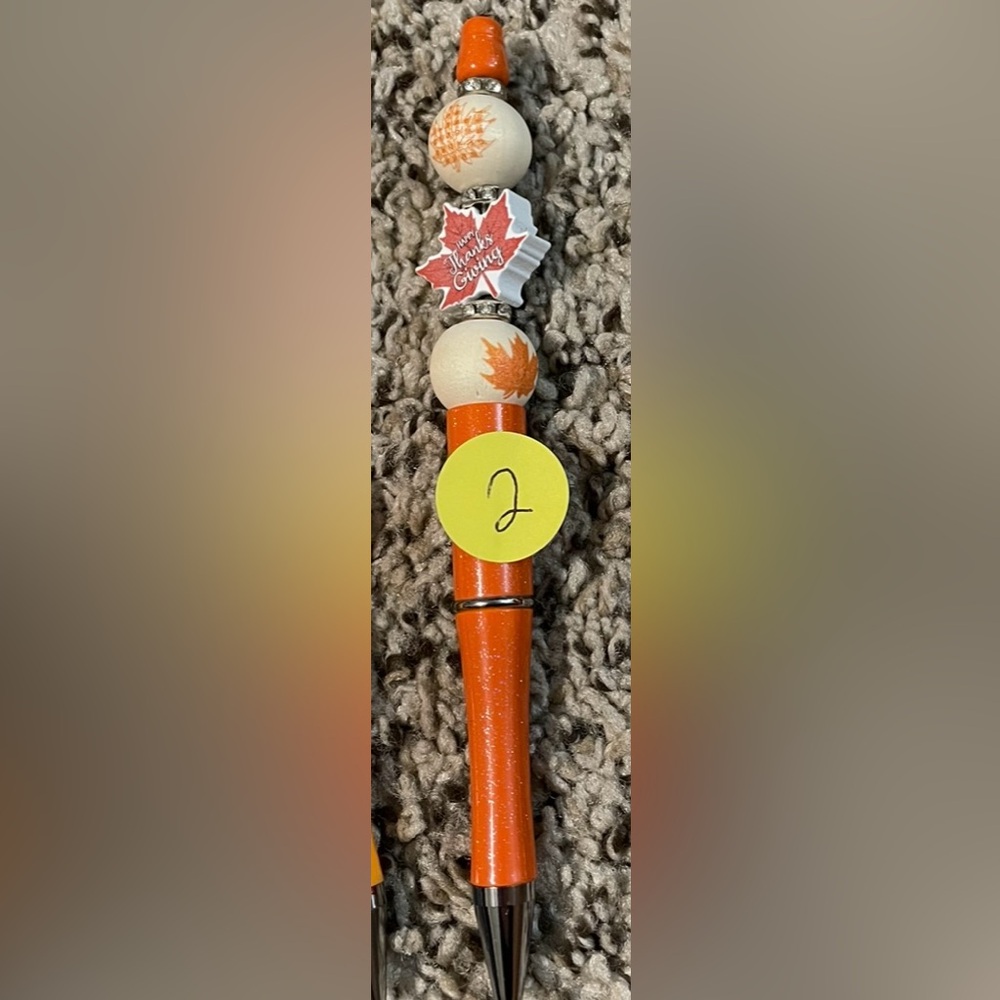 Precious pens glitter orange with fall leafs!